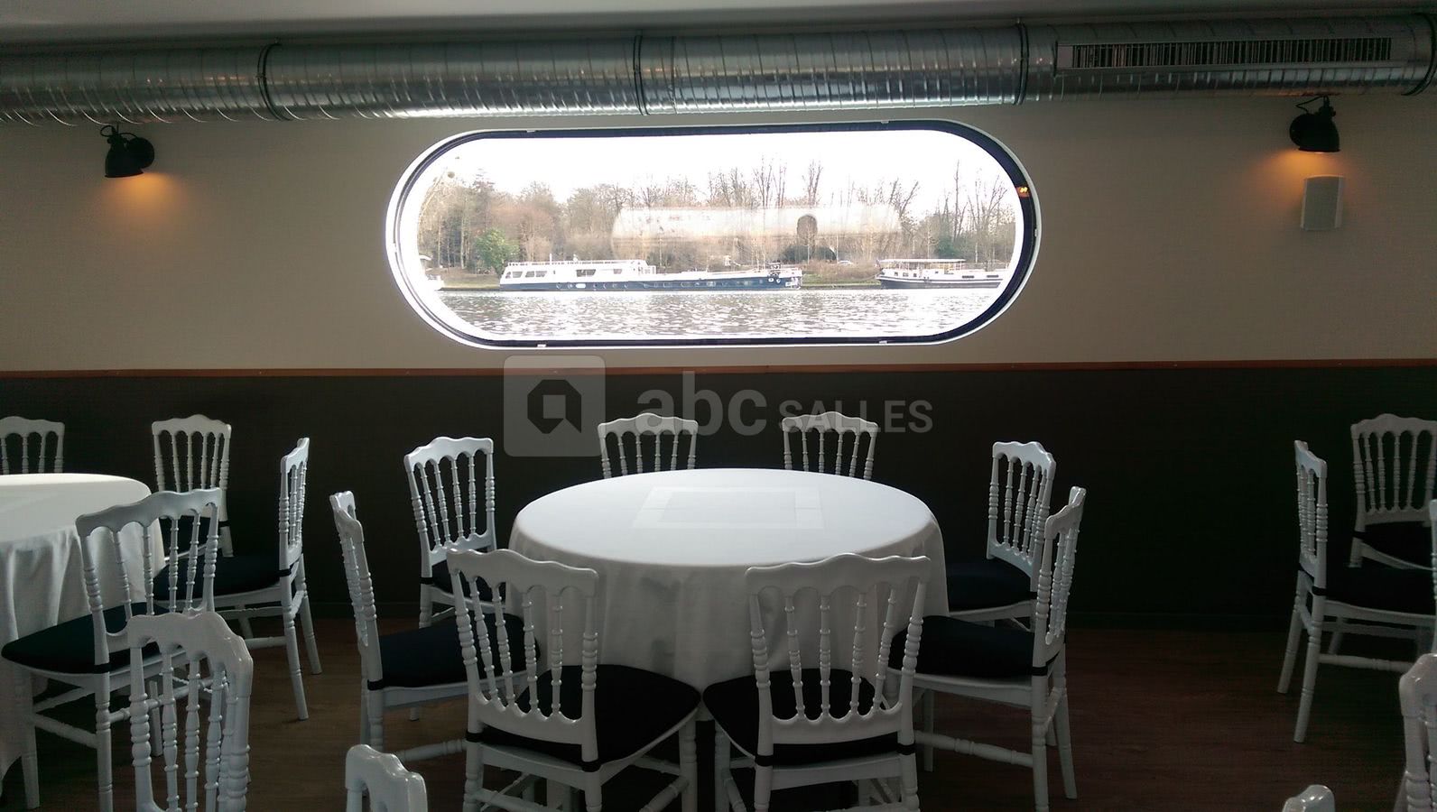 Repas assis Espace Carnot