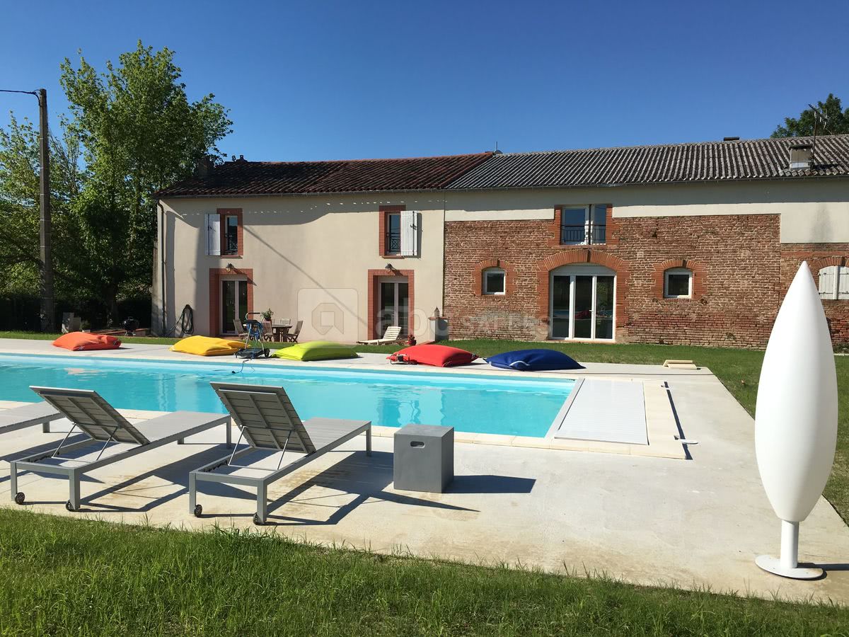 Piscine aux Ecuries