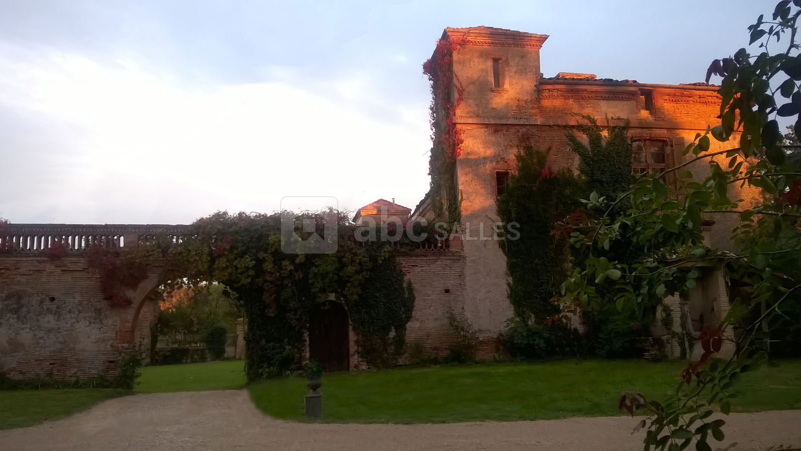 Soir d'été sur le Manoir