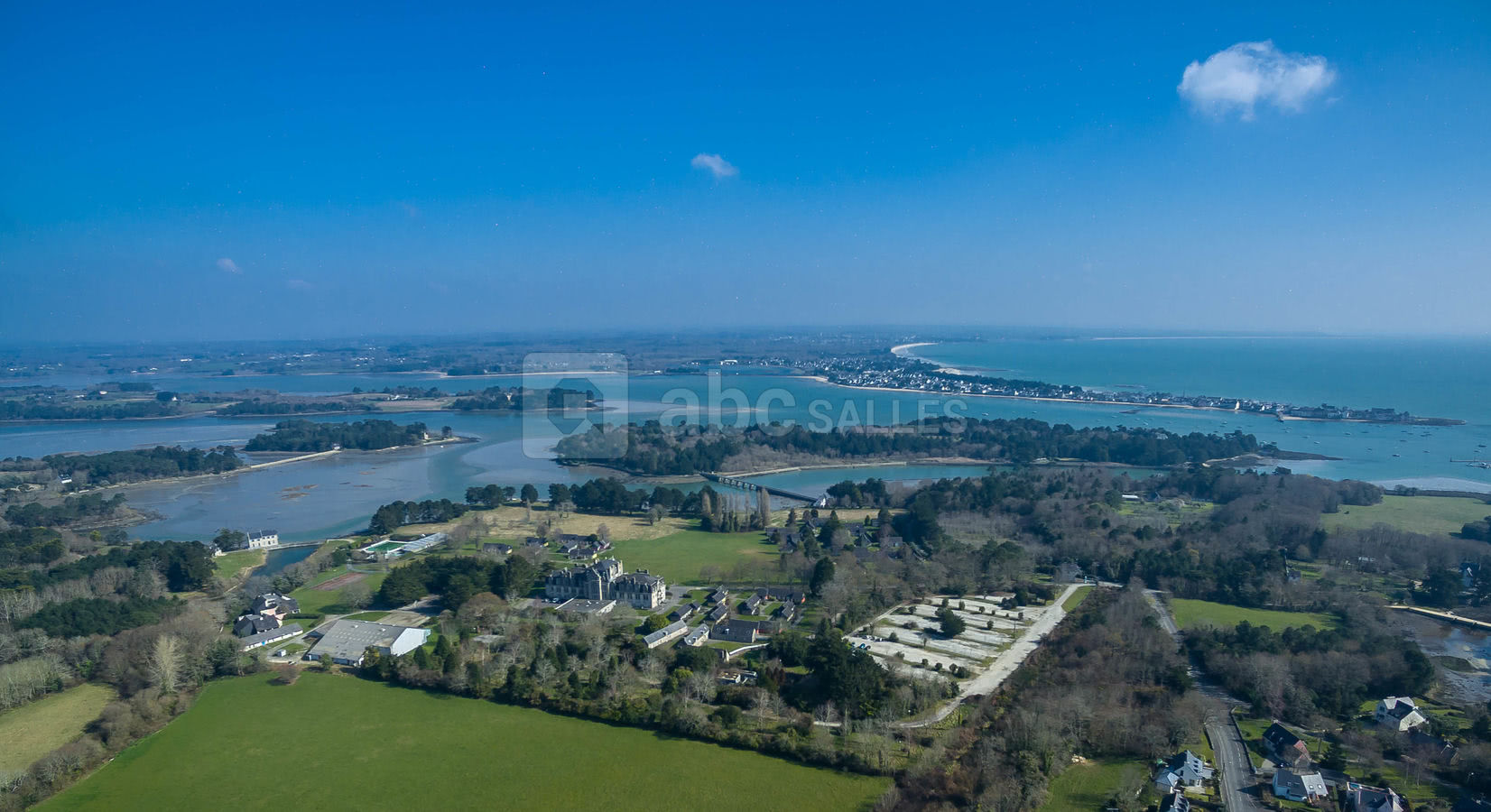 Le Domaine, Vue du ciel