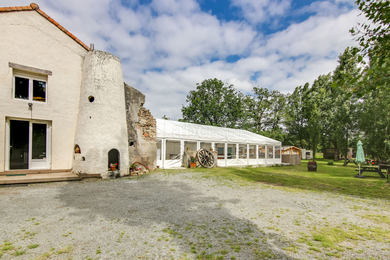Gîte et barnum de réception