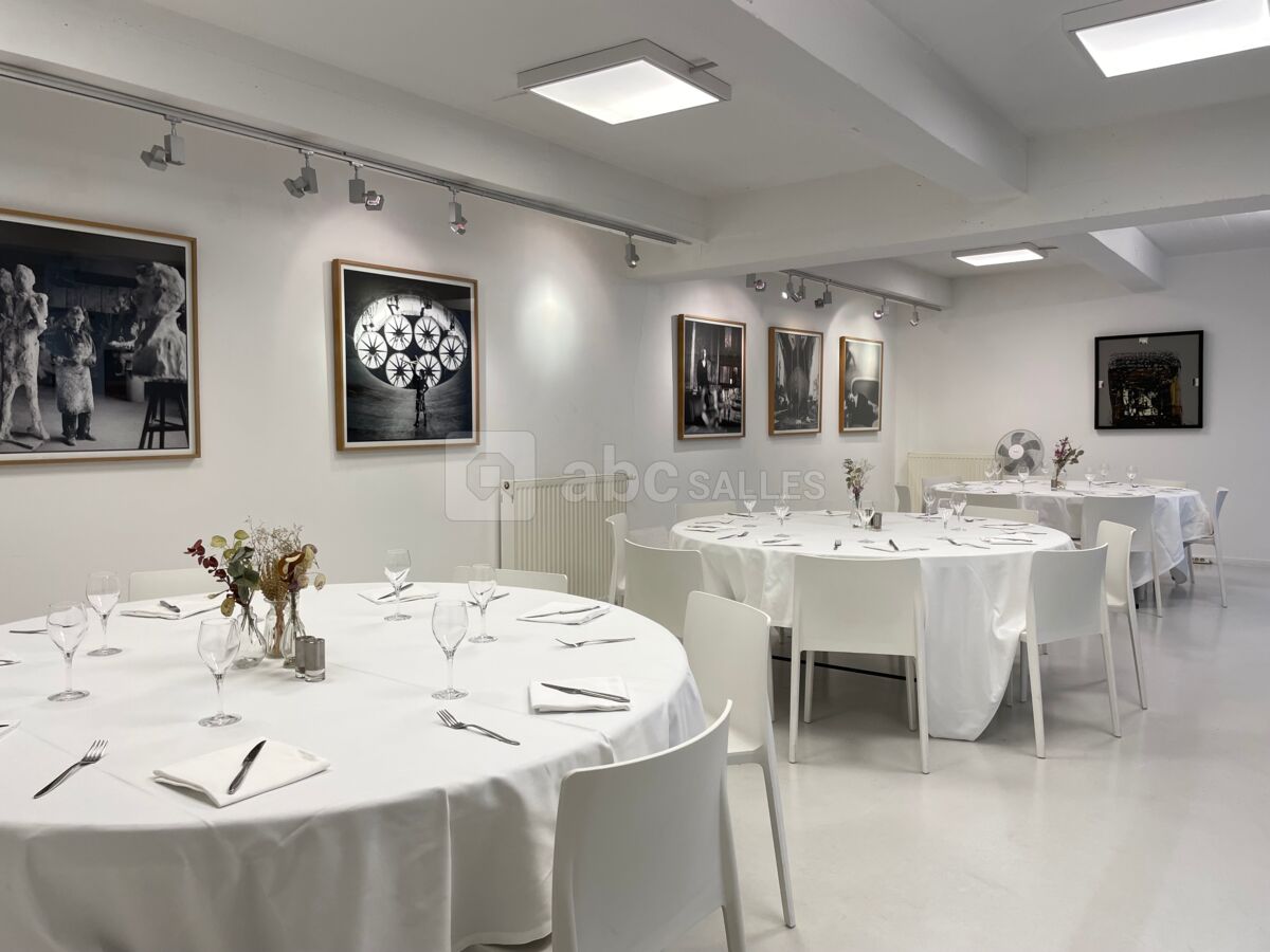 Repas assis