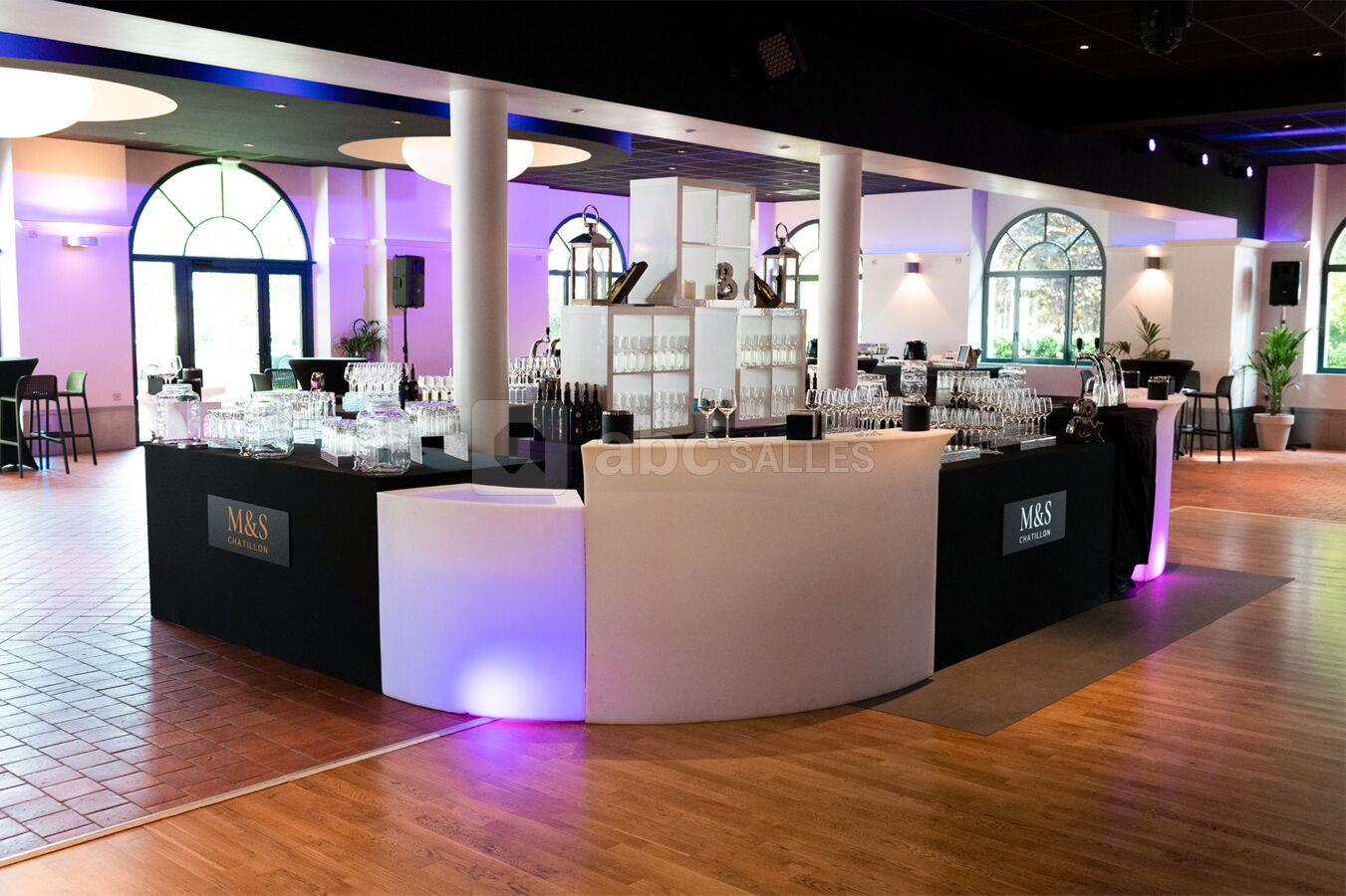 Bar Lumineux