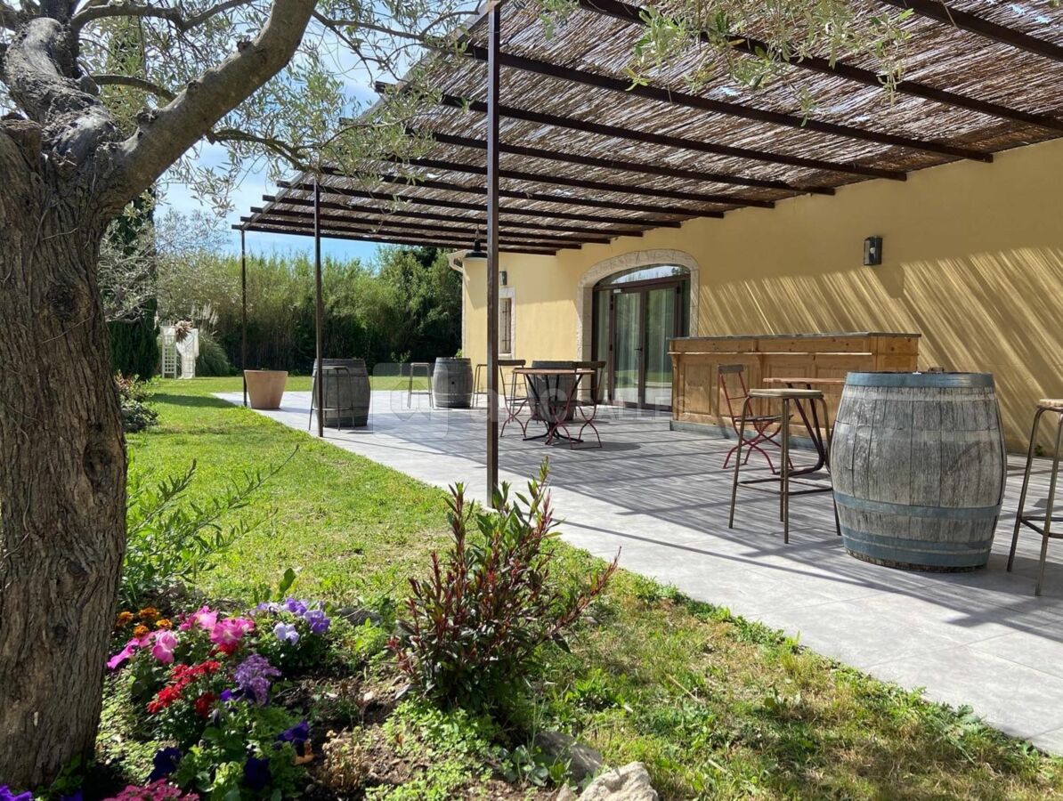 Location salle vers chateaurenard