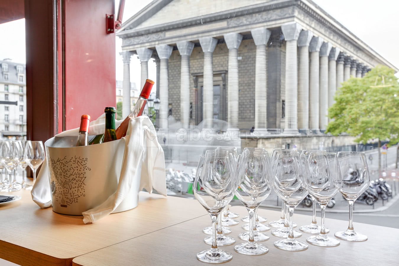 Bar à Vins - Vue sur la Madeleine