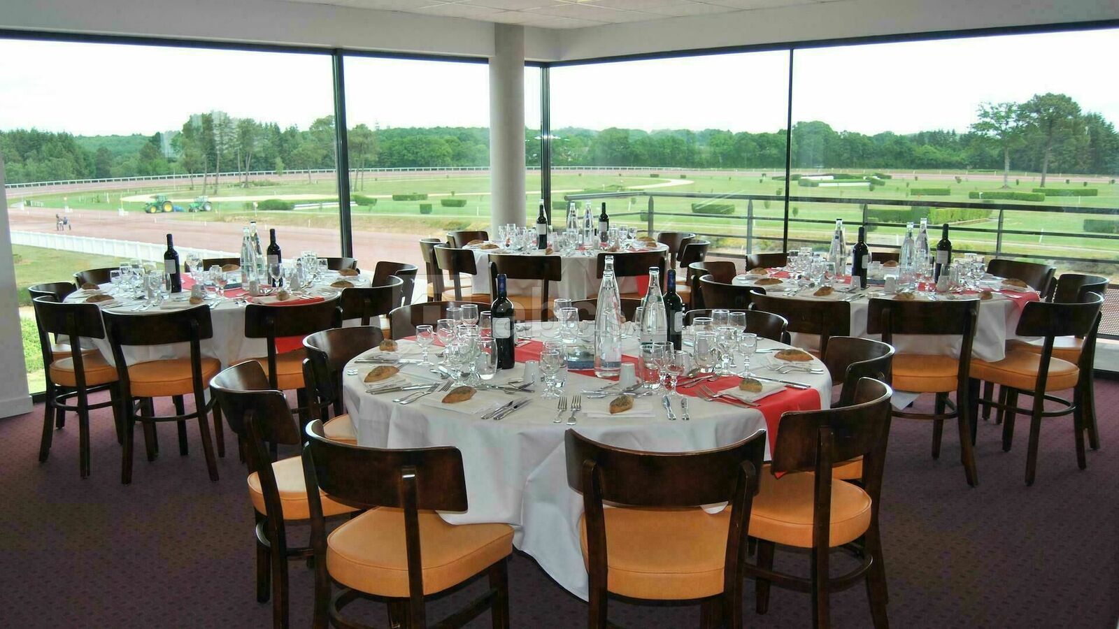 Loges Hippodrome de Maure de Bretagne