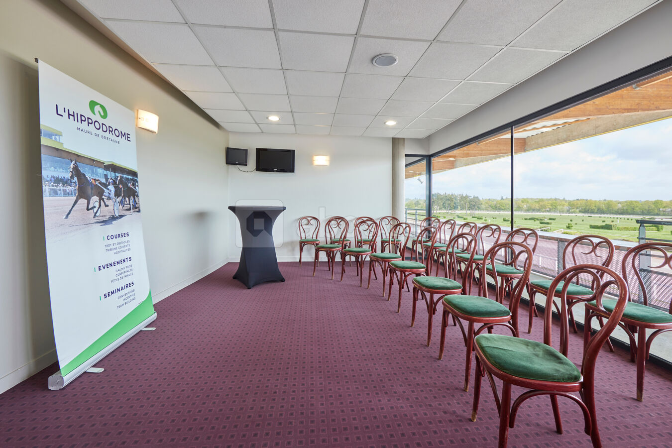 Salle de réunion Hippodrome de Maure de Bretagne