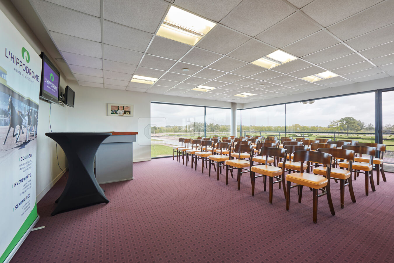 Salle de réunion Hippodrome de Maure de Bretagne