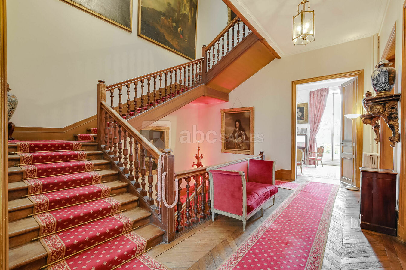 Cage d'escalier (vue du 1er étage)