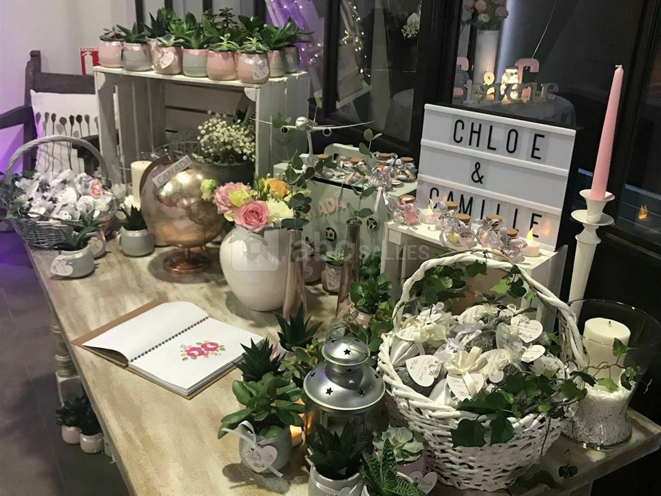 Table Livre d'or Urne