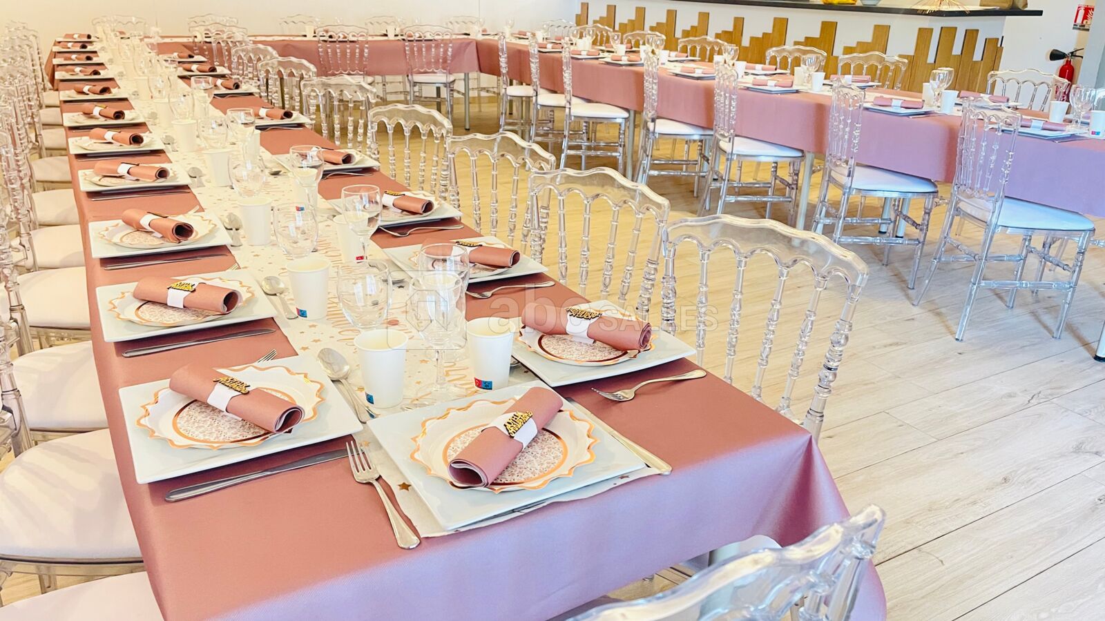 Salle Annexe avec mobilier