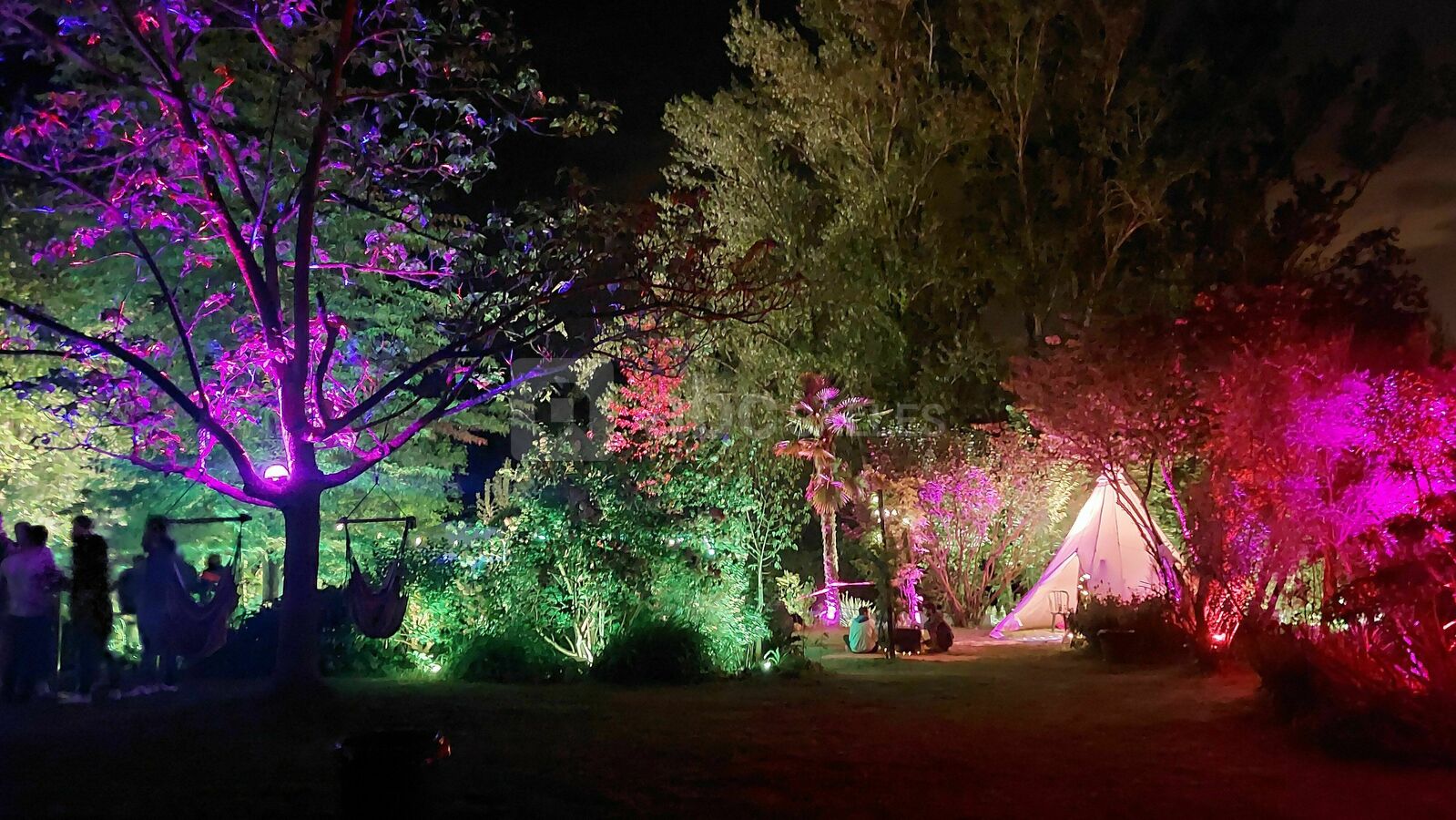 Jardin salle soiée