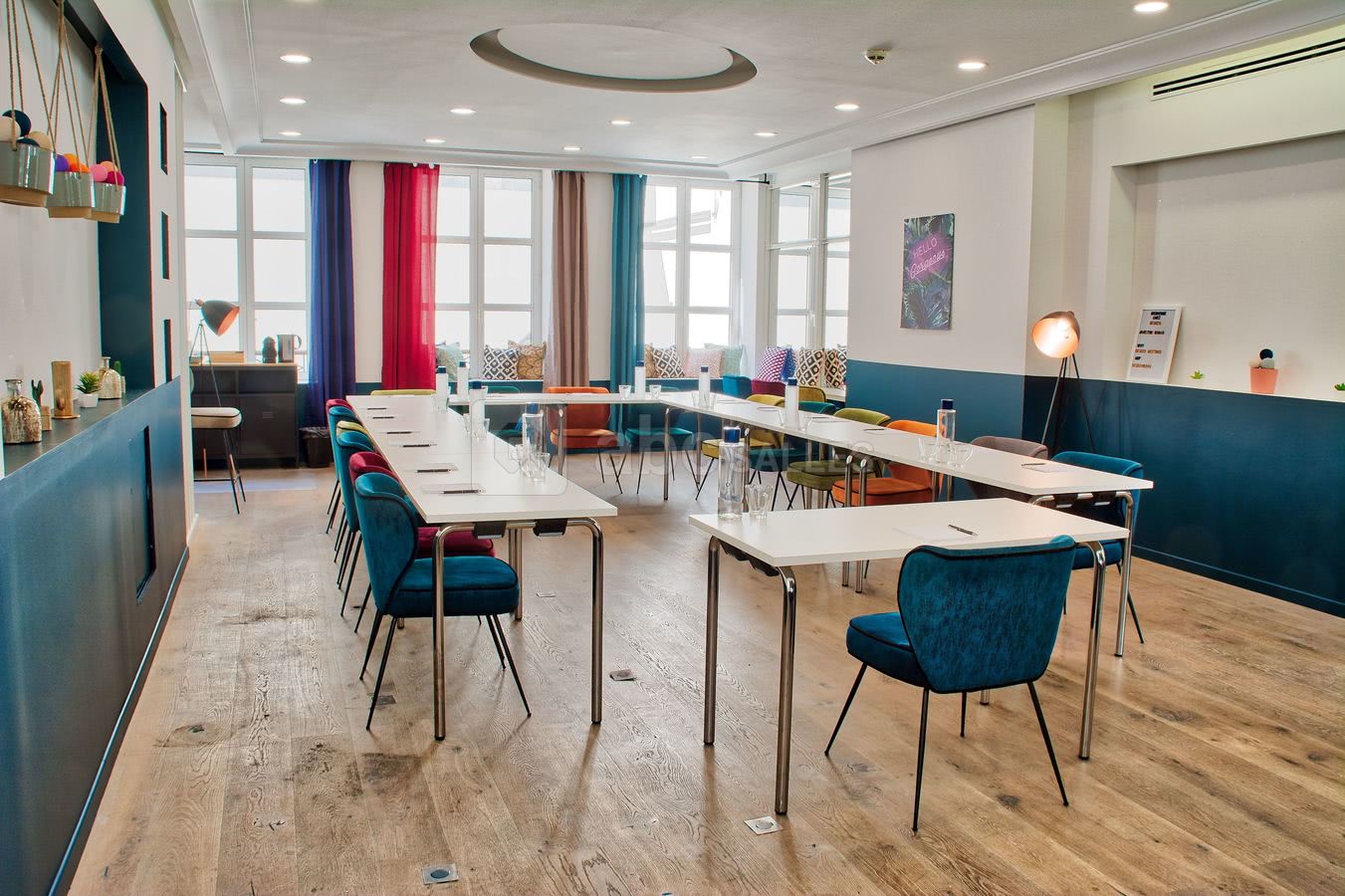 Salle 100