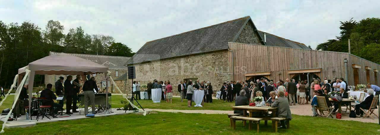 Domaine De La Cour Saint Maurice En Cotentin