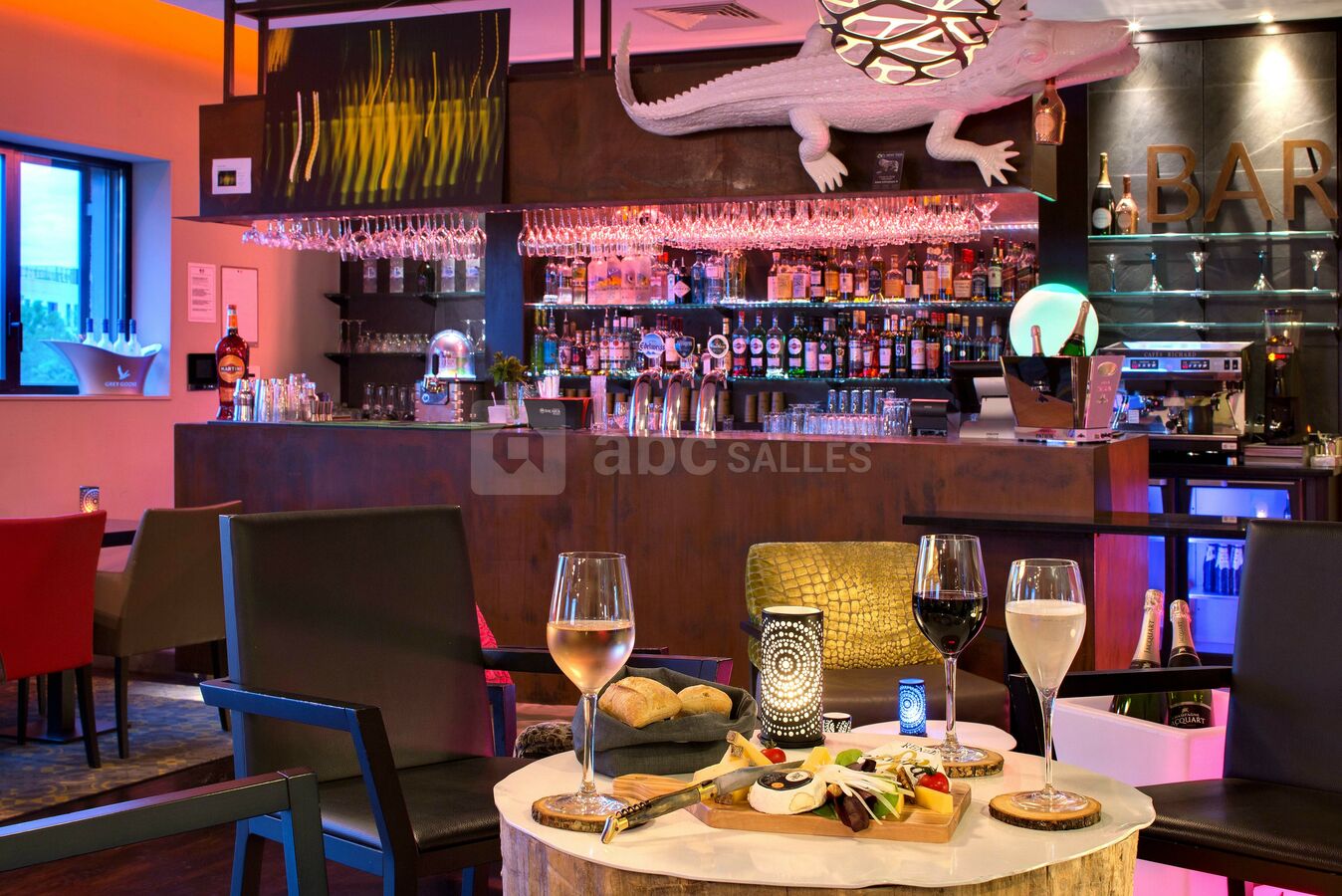 Bar - DoubleTree by Hilton Lyon Eurexpo