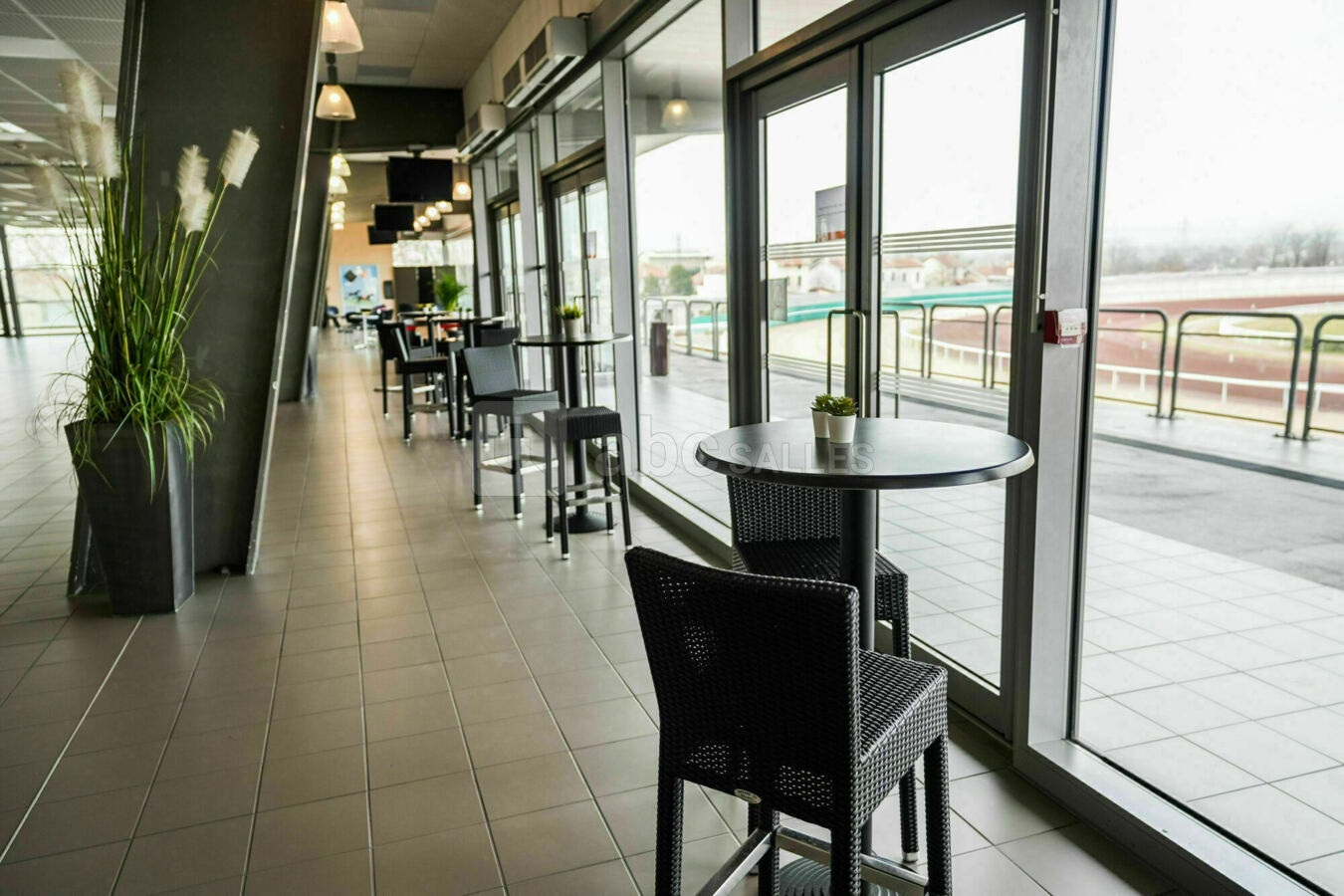 GRAND HALL HIPPODROME LA SOIE