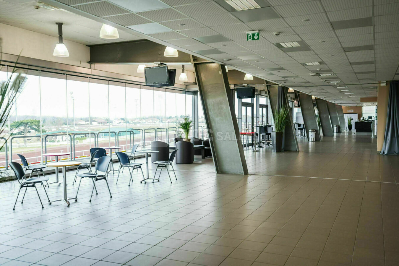 GRAND HALL HIPPODROME LA SOIE