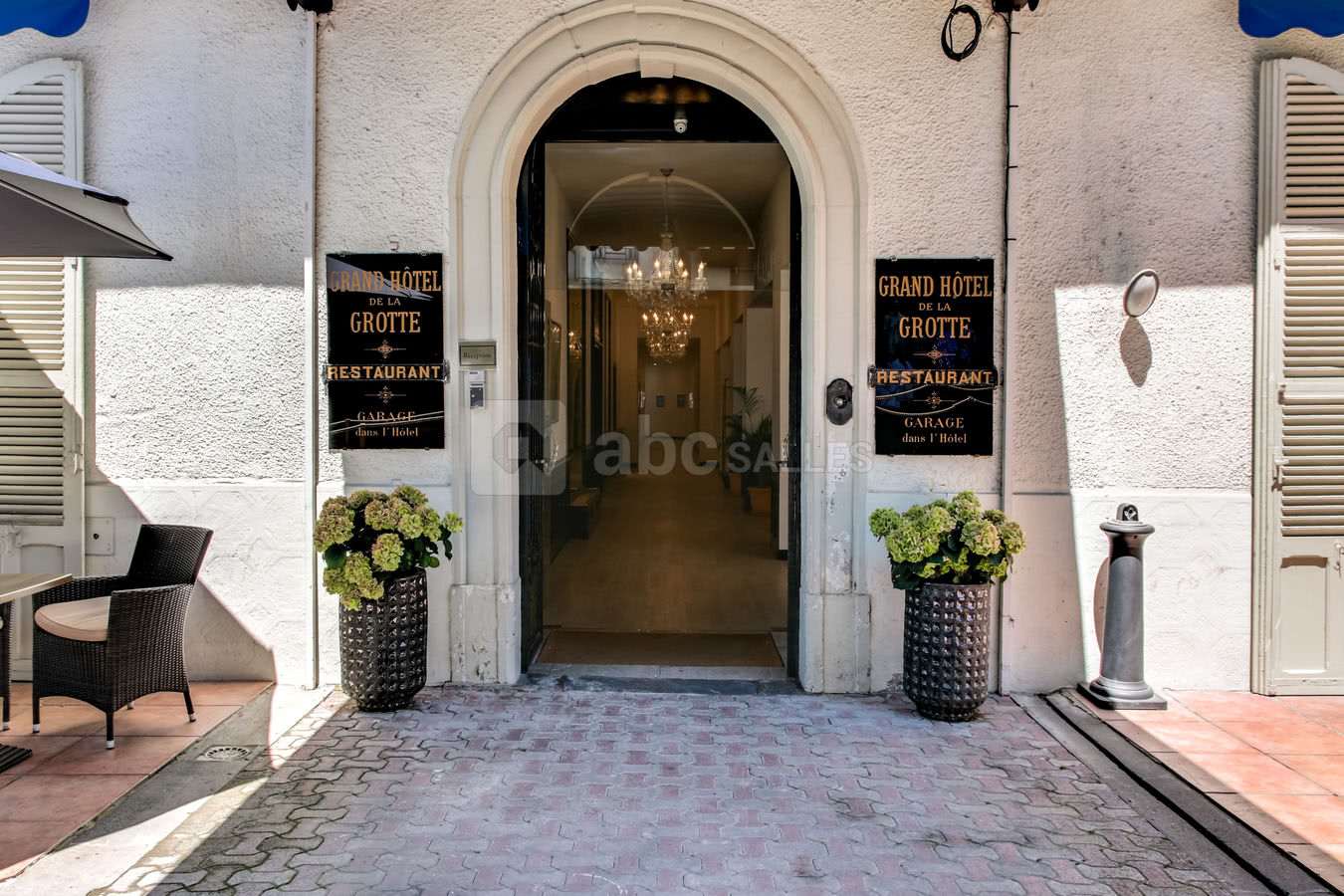 Entrée de l'hotel Belfry
