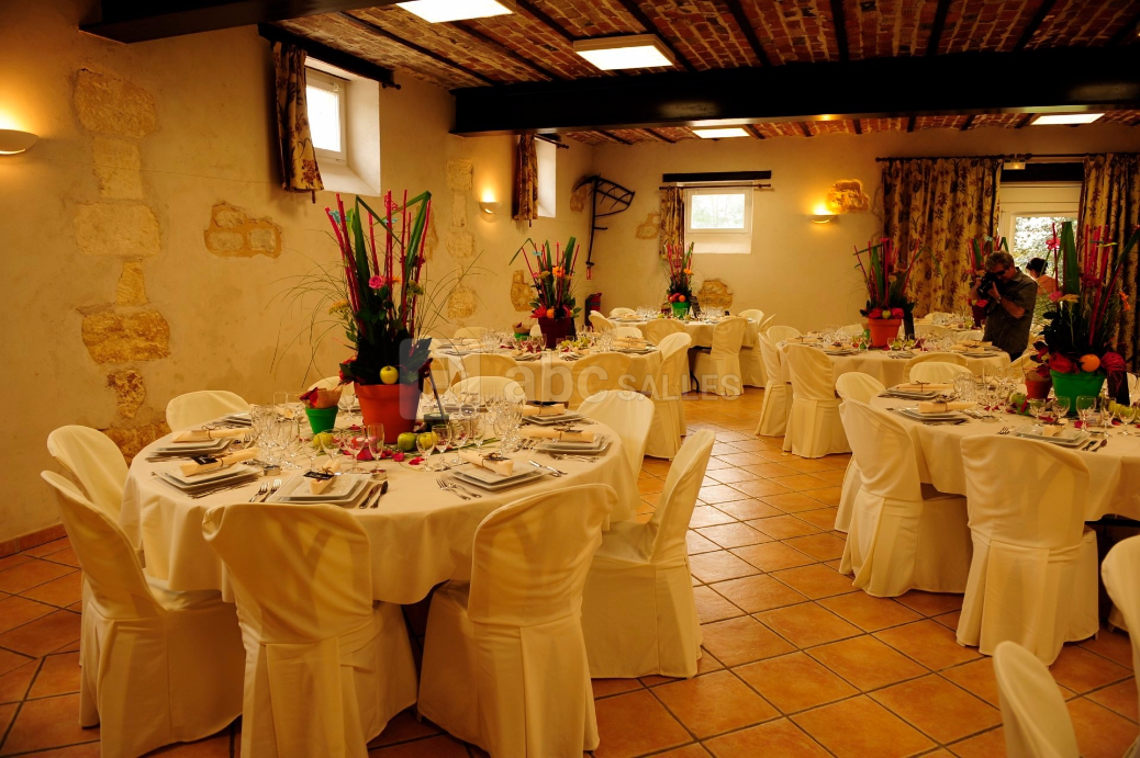 PETITE SALLE