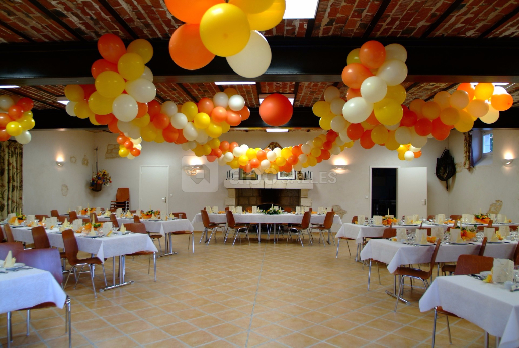 PETITE SALLE