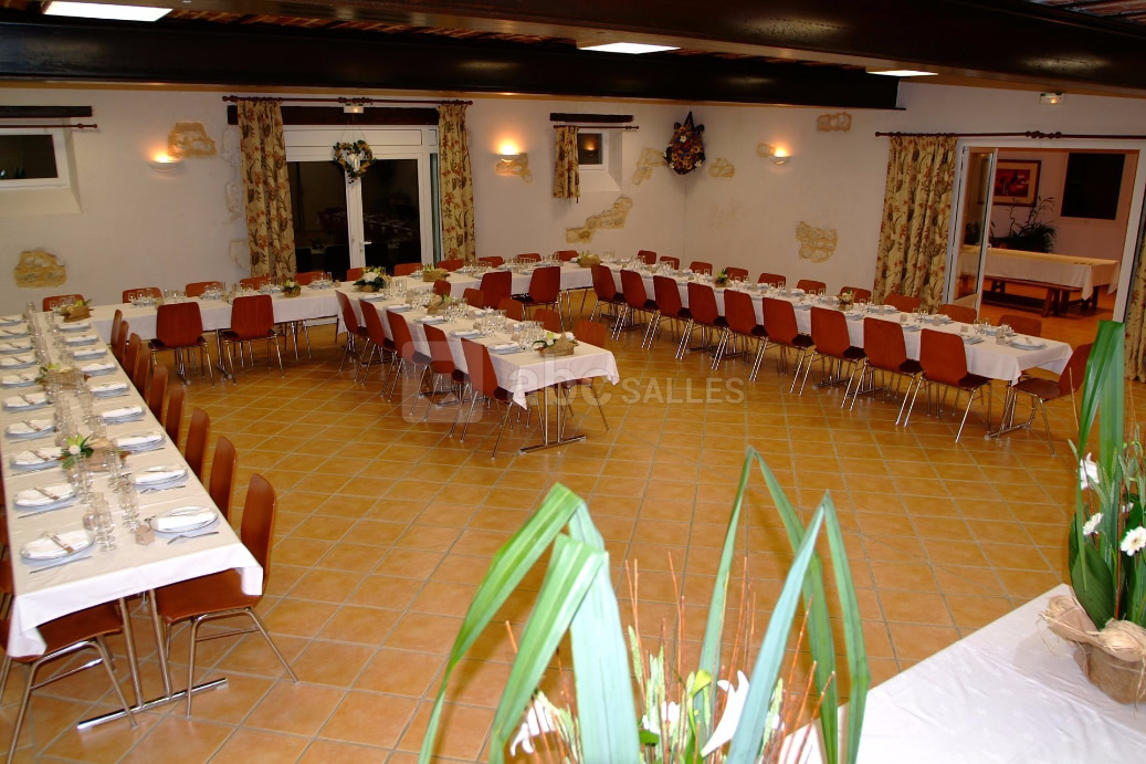PETITE SALLE