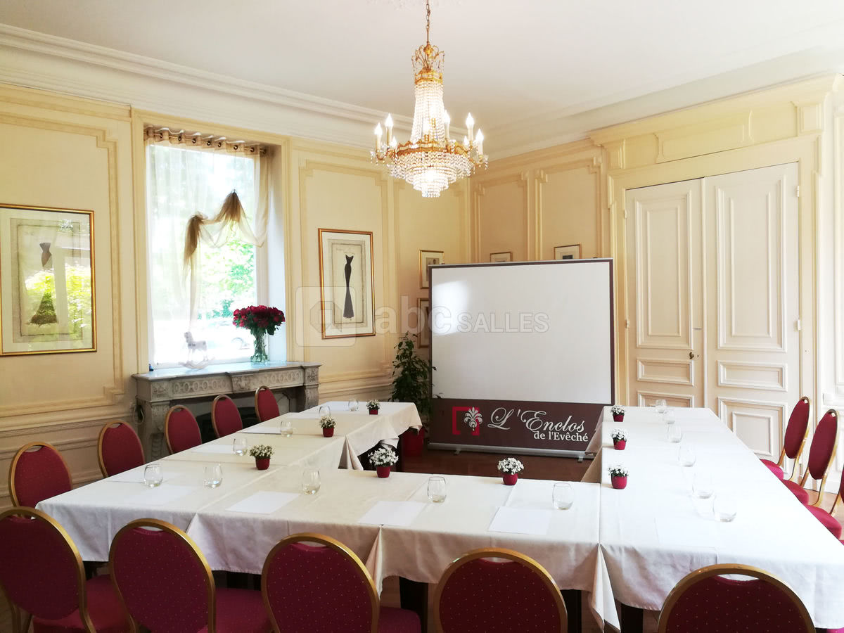 Les Salons de l'Enclos de l'Évêché Salle de Réunion en U