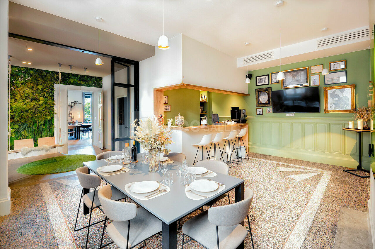 Salle à manger ouverte