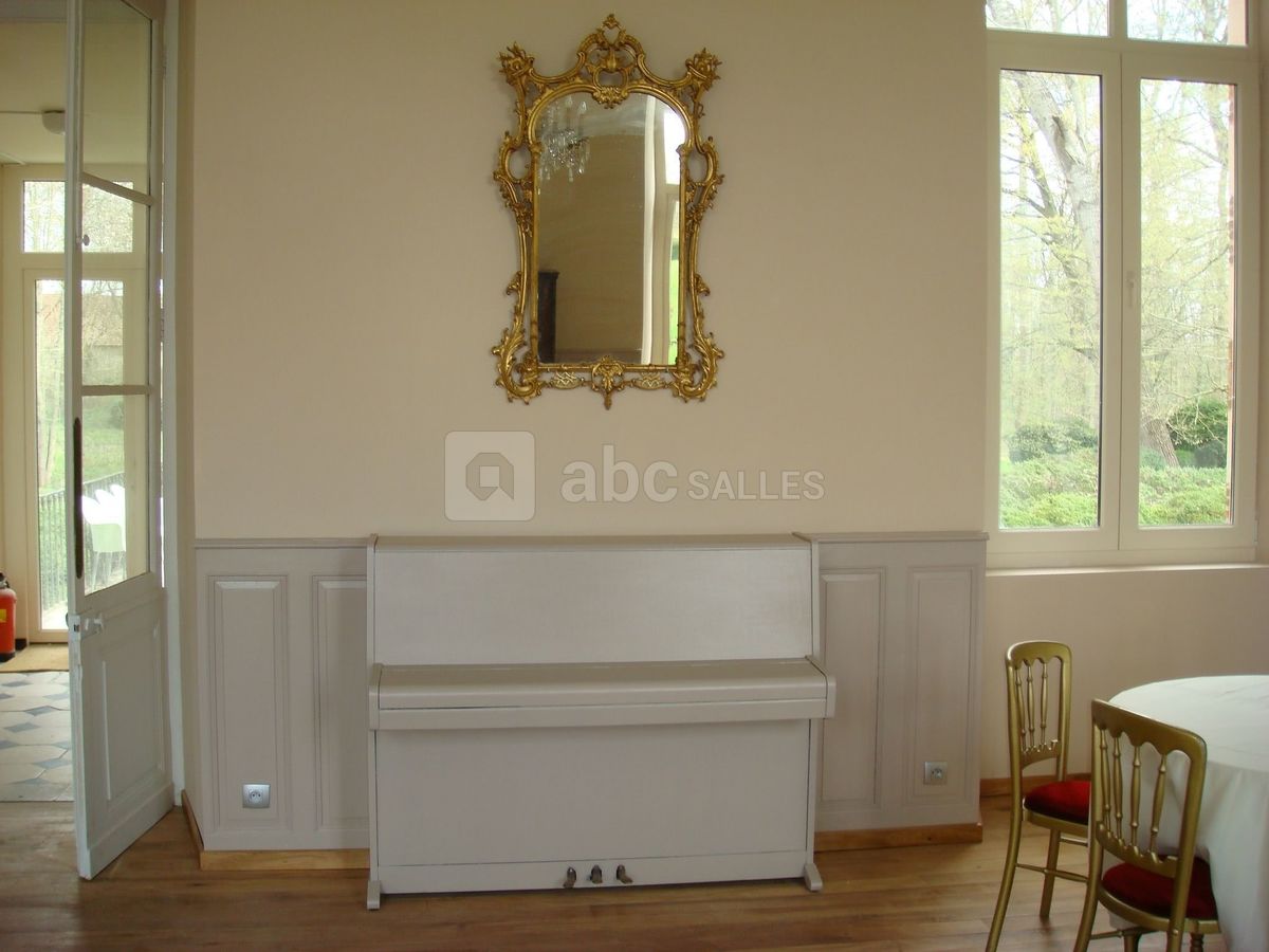 Chateau de Percey - piano
