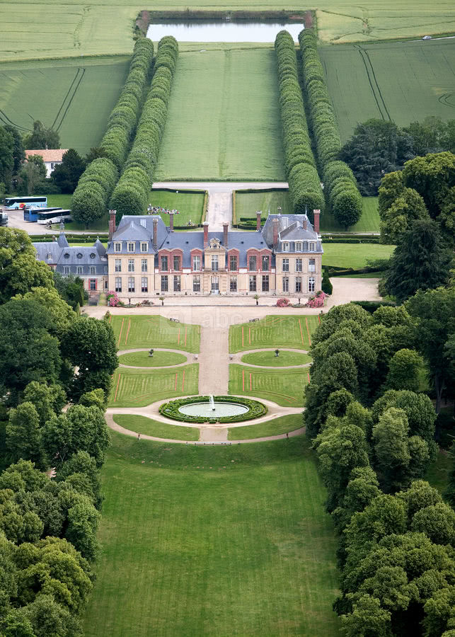 Domaine du Château de Thoiry et son Orangerie