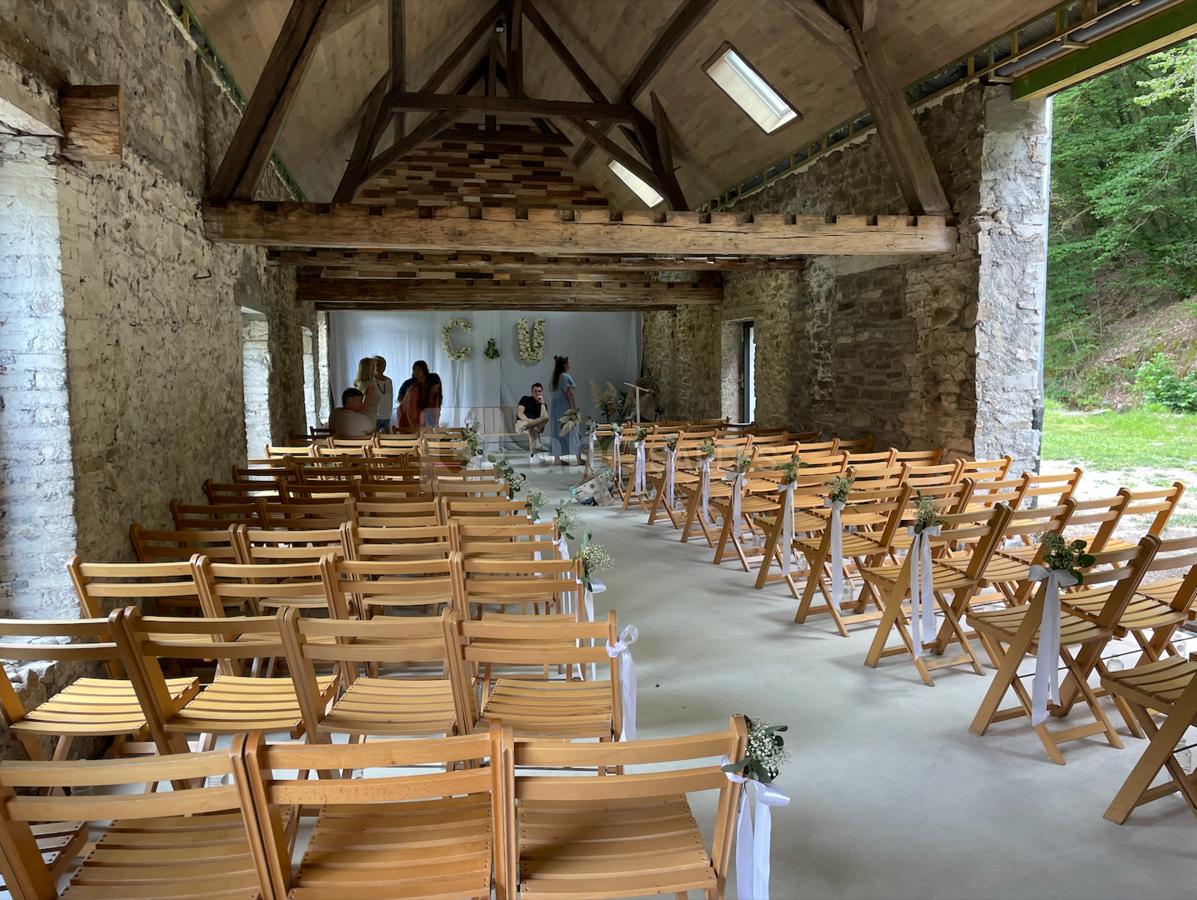 Disposition réunion/cérémonie - Les Ecuries