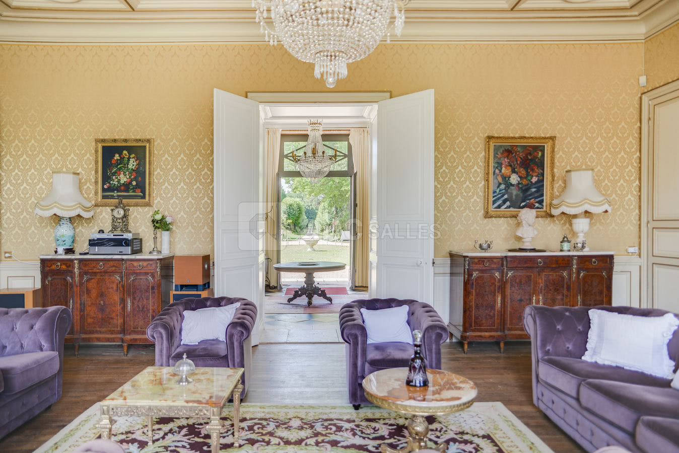 Salon