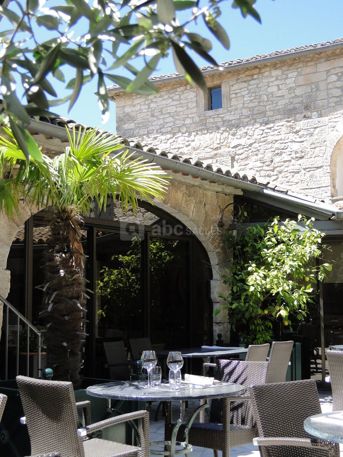 Patio du restaurant le carré des saveurs