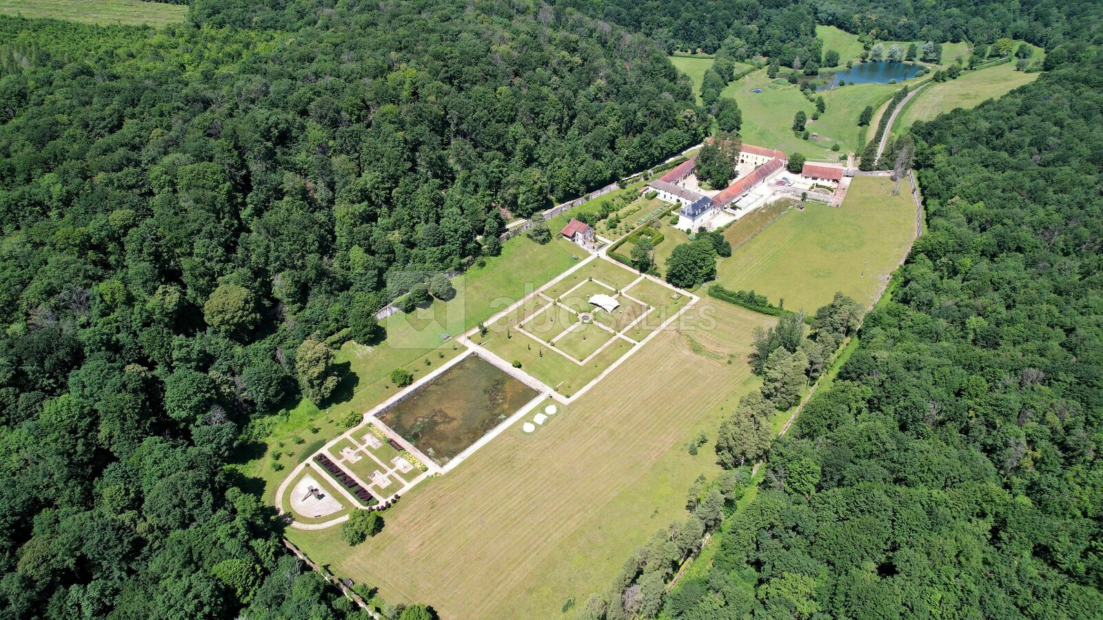 Vue aérienne du l'Abbaye