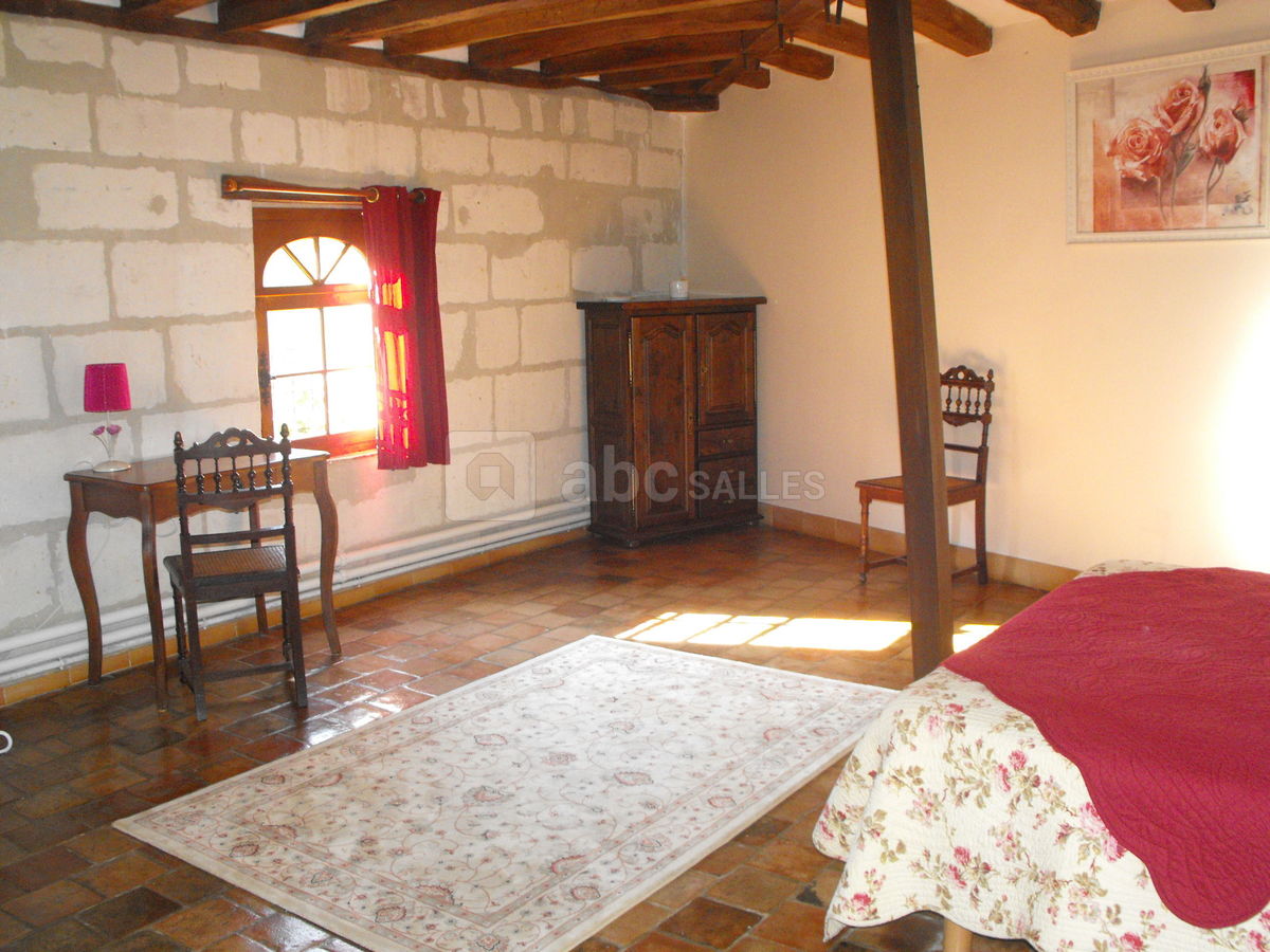 Chambre avec 1 lit 160 et 1 lit bébé