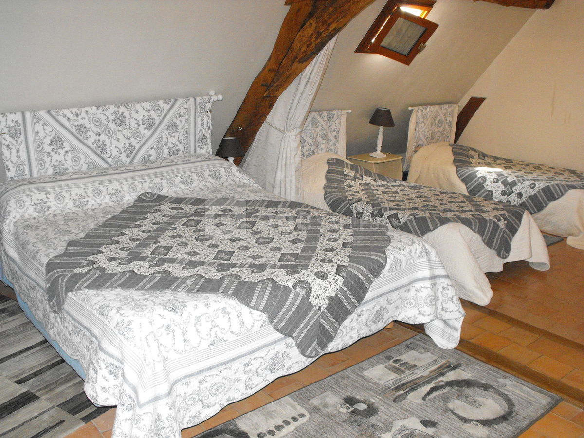 Chambre avec 1 lit 160, 2 lits 90 et 1 convertible