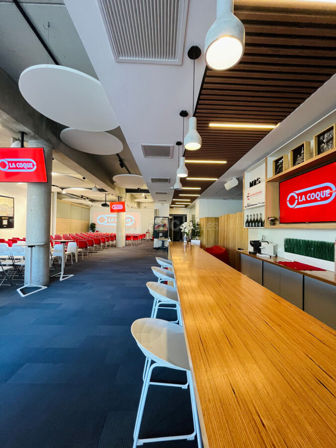 Salle Autonome + BIM - format théâtre vue BAR