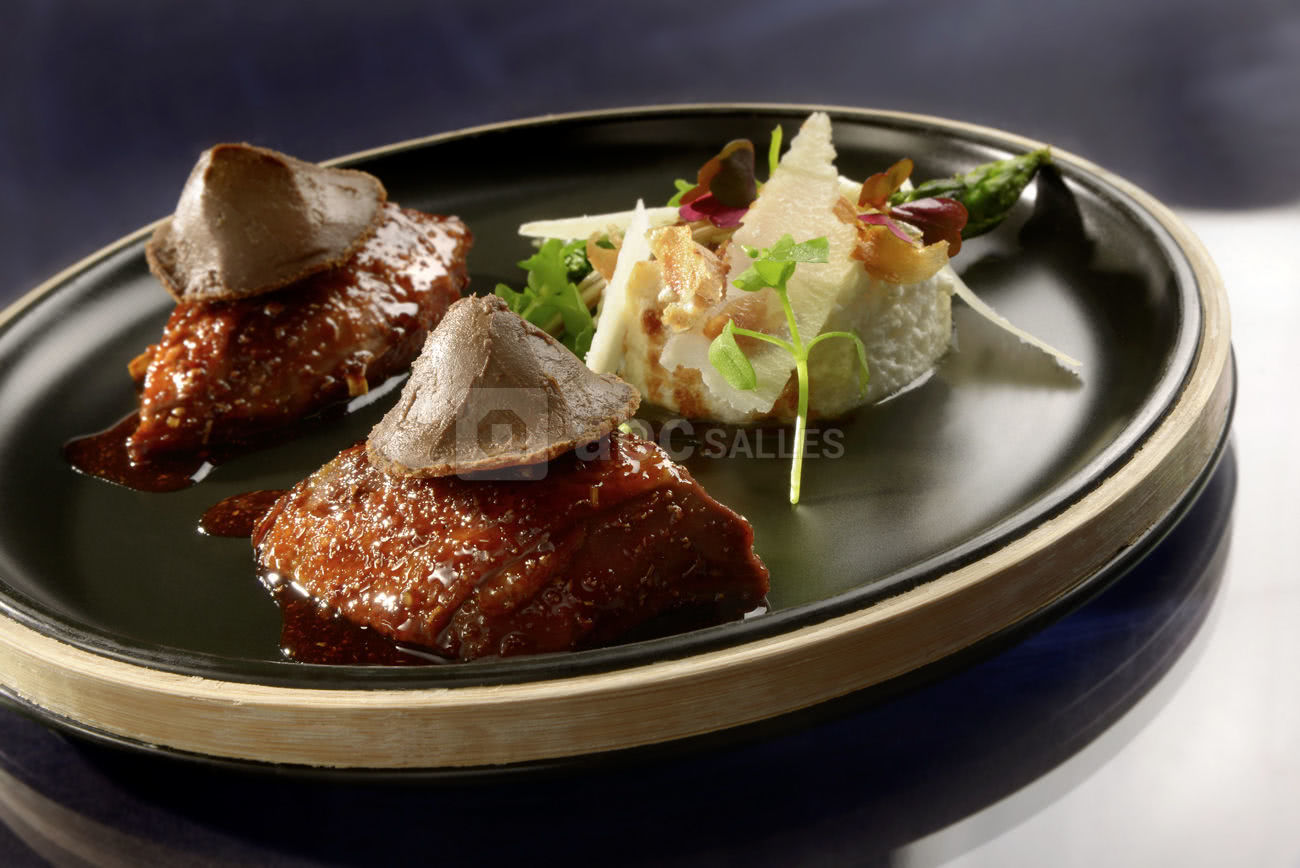 Des roses et des orties