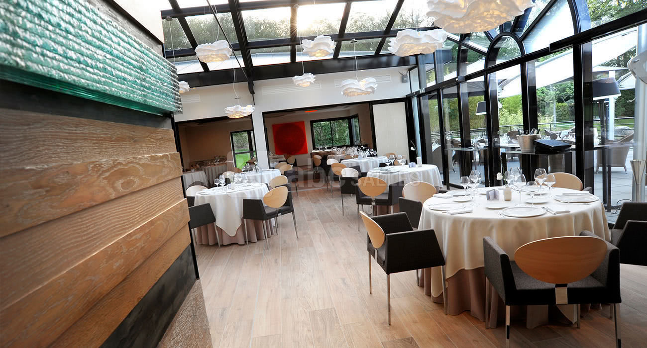 Des roses et des orties