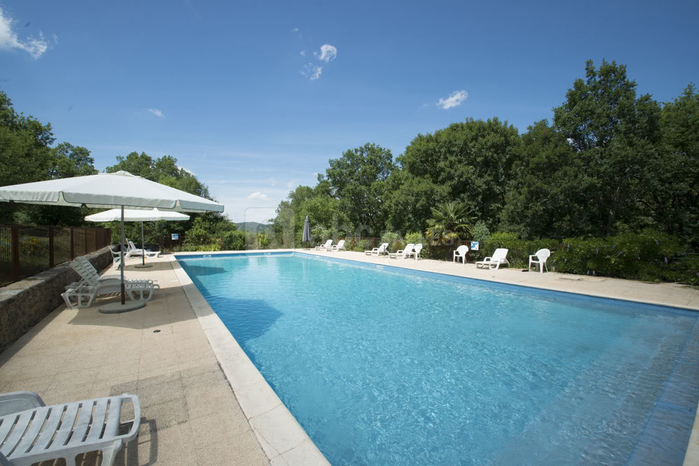 Piscine géante