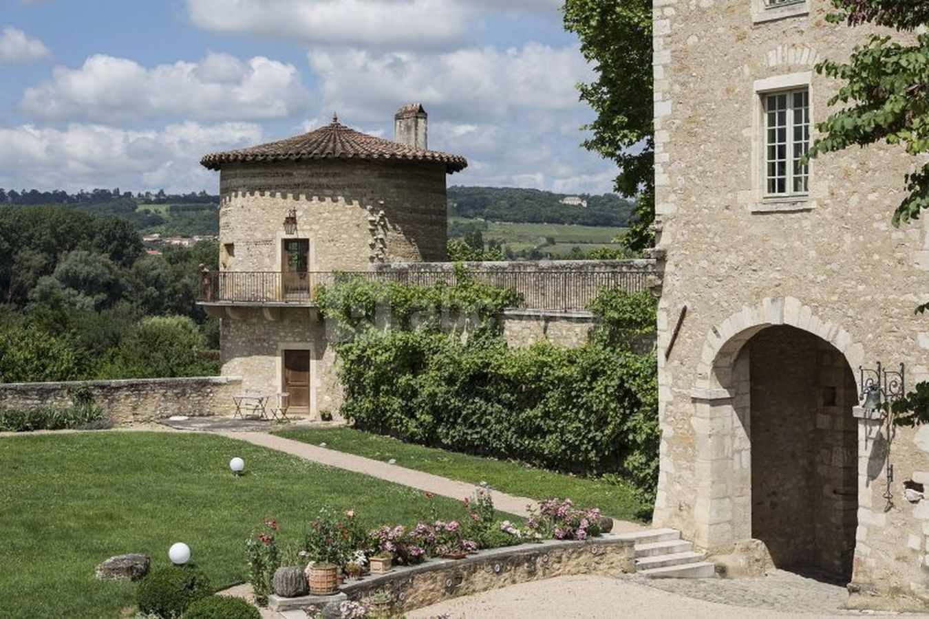 Château de SaintBernard ABC Salles