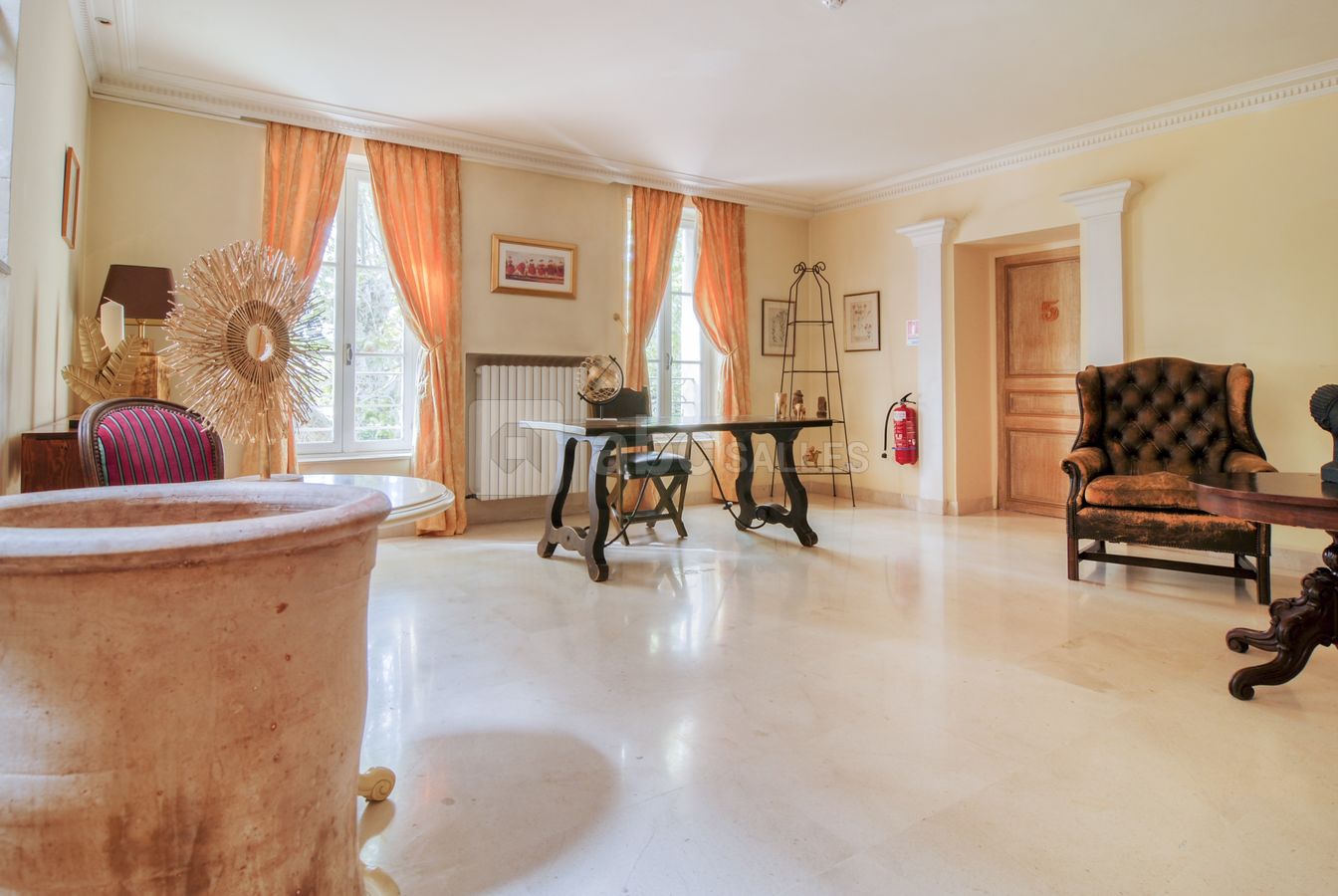 Le Château de Nans - Salon