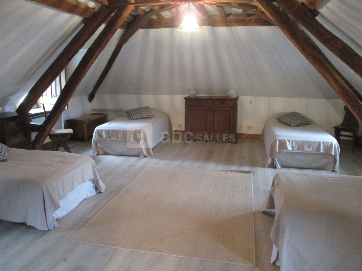 Chambre 4 lits dans les communs