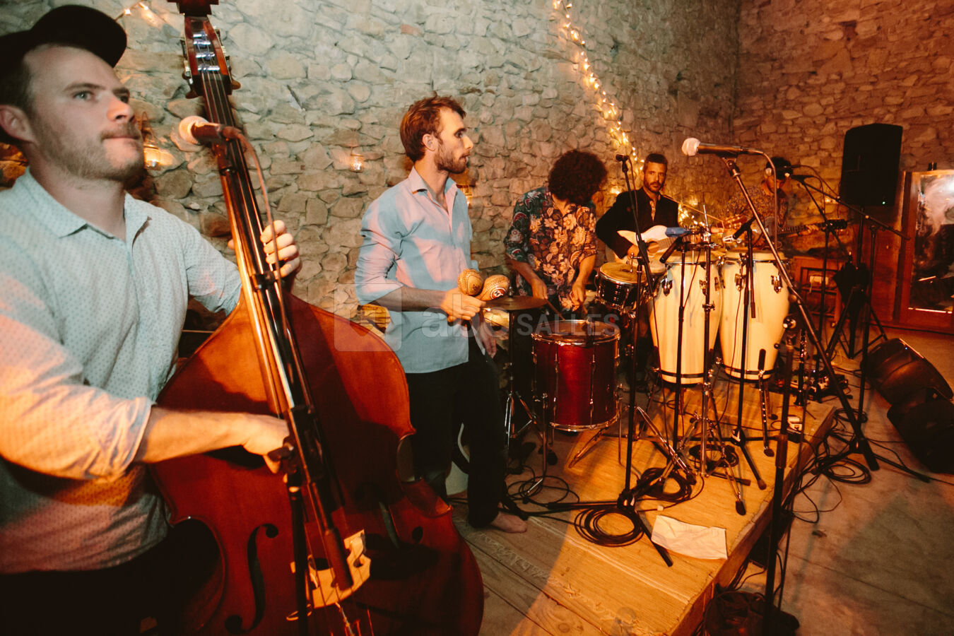 Live band