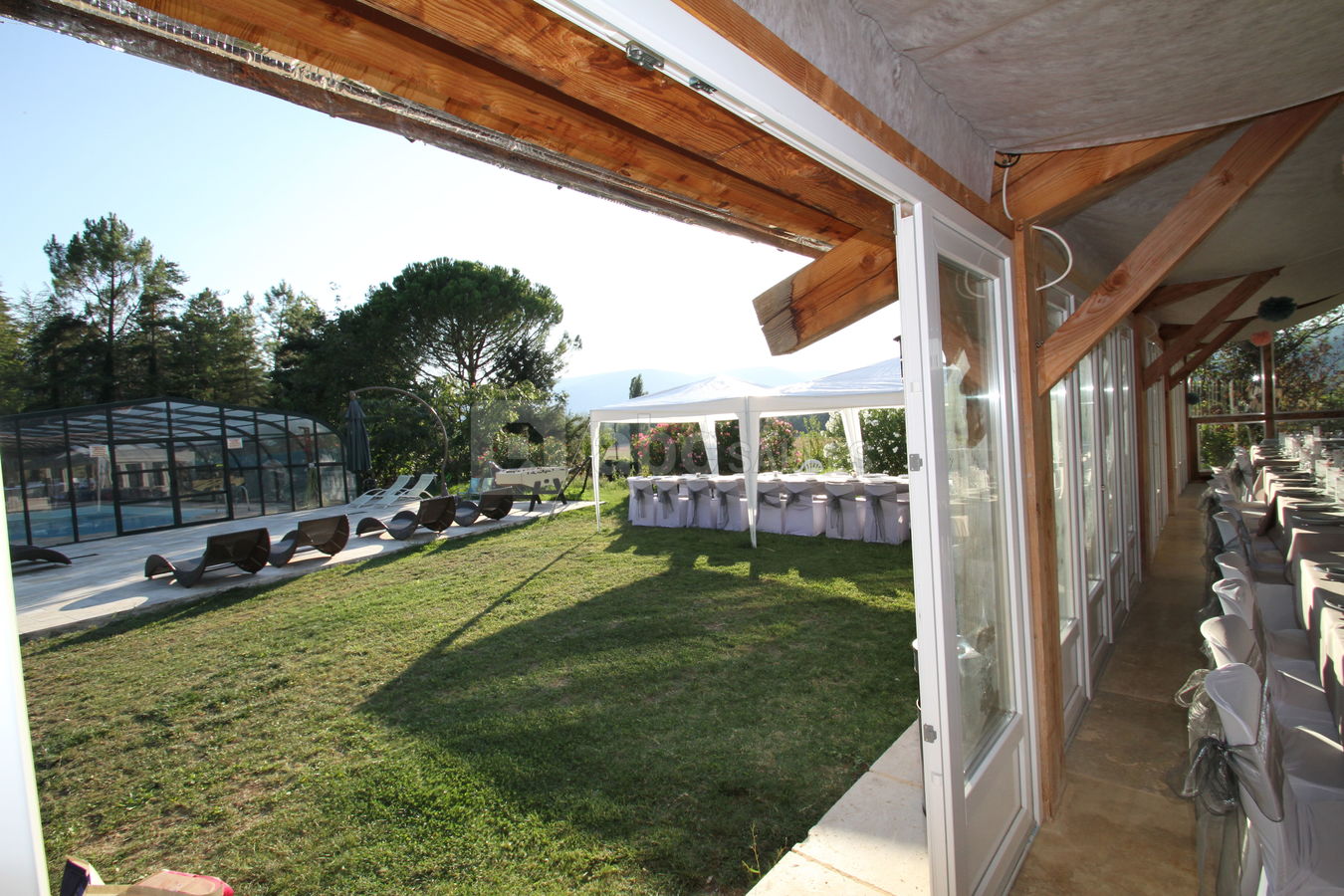 Vue sur tente extension.