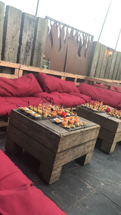 Extérieur banquettes cocktail