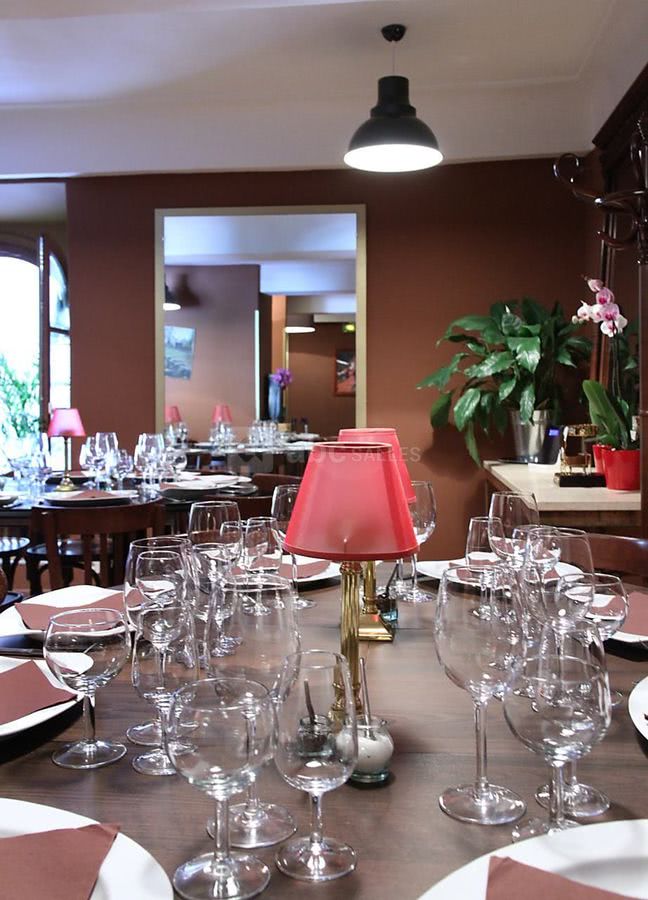 Salon marcel restaurant au petit gari