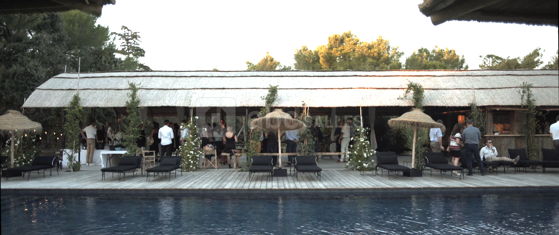Aprè-midi en famille au Pool house