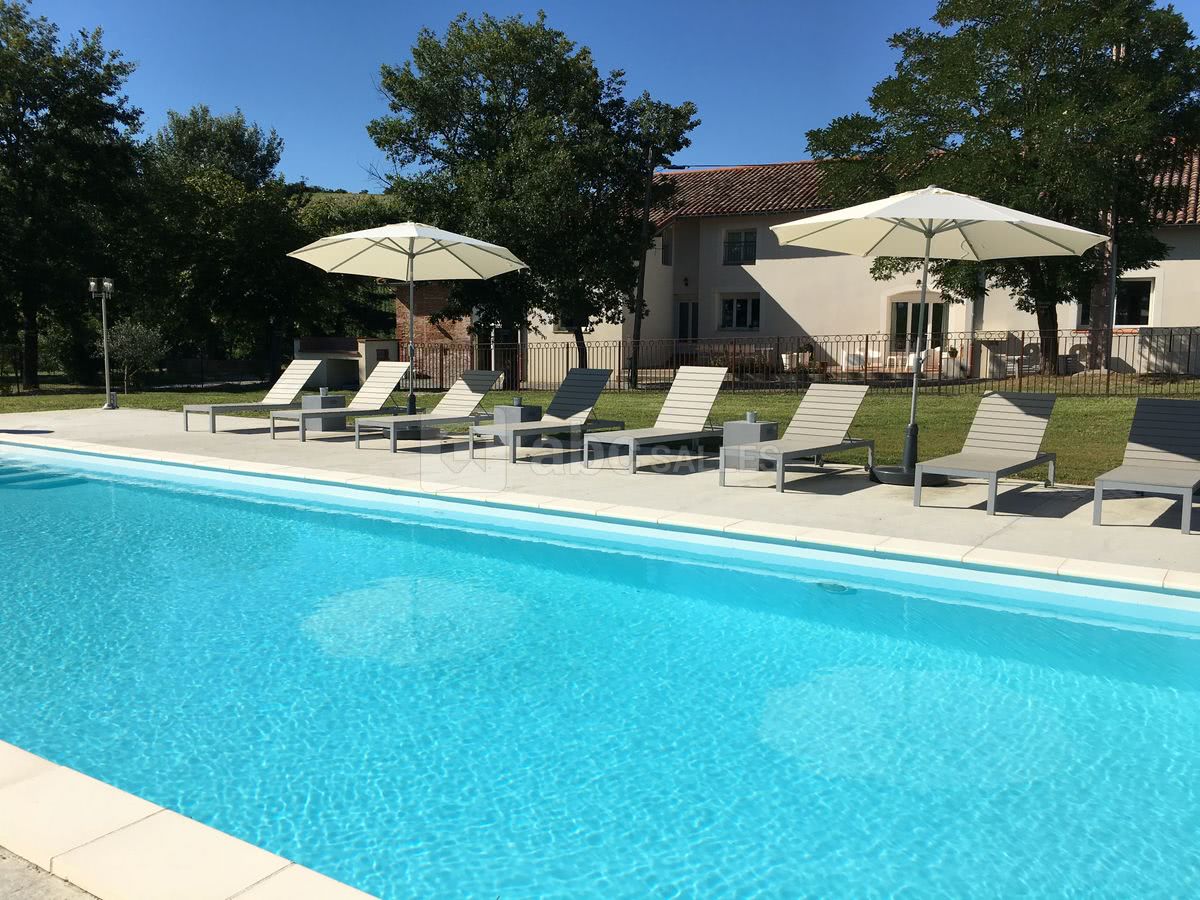 Piscine de BINEL