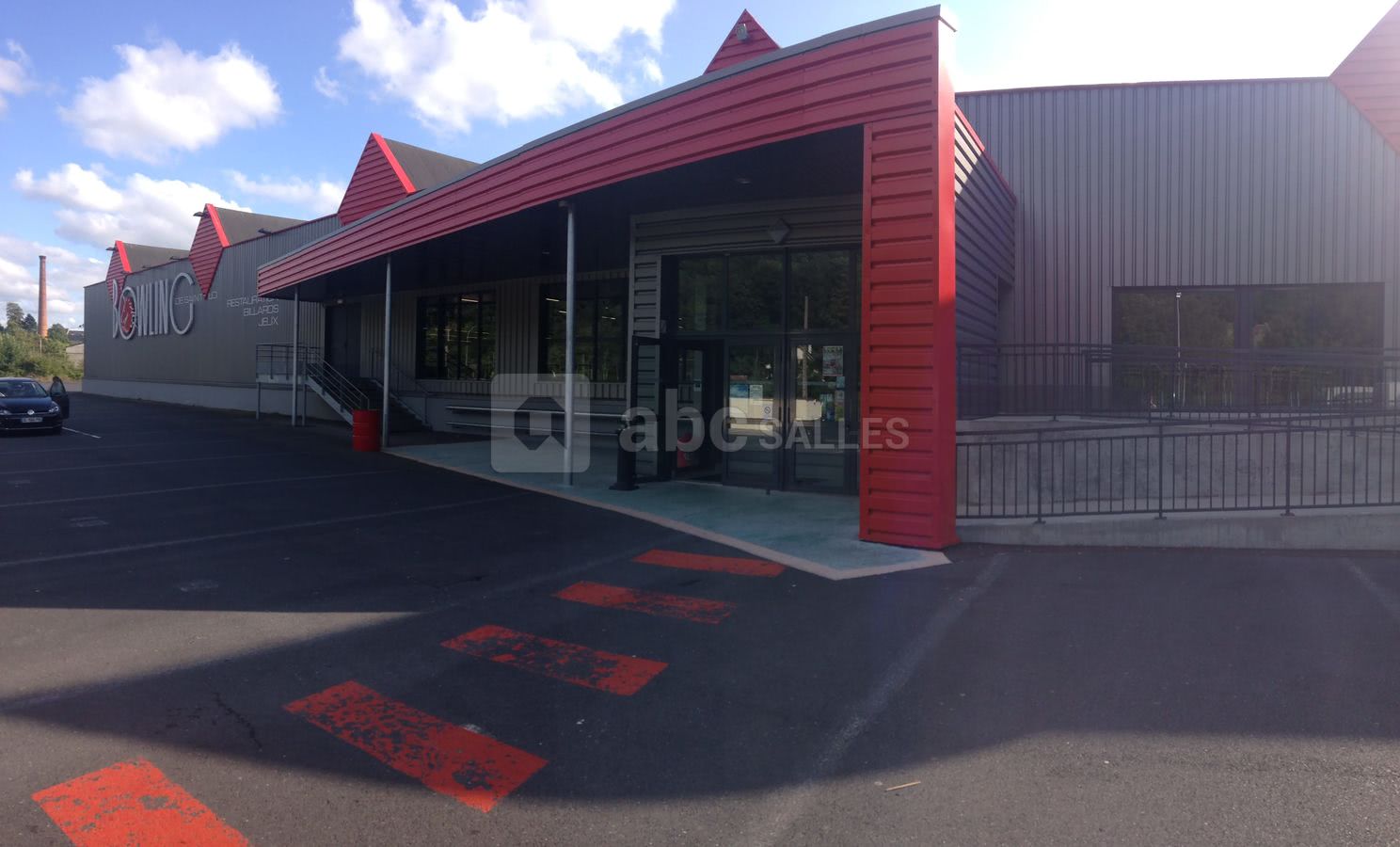 Vue exterieur du bowling