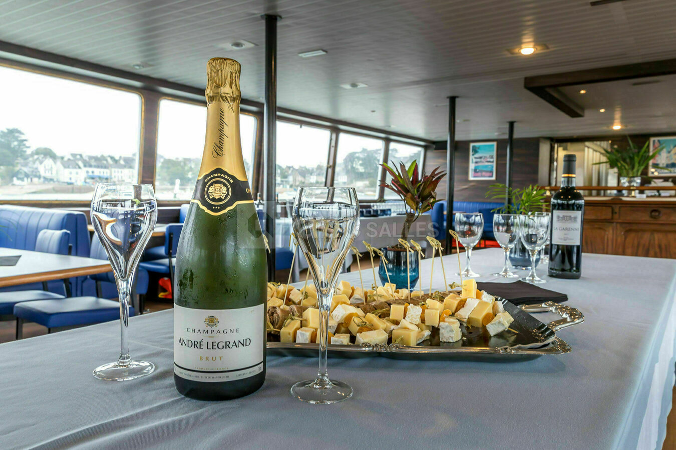 Cocktail à bord du bateau restaurant Bretagne Bénodet